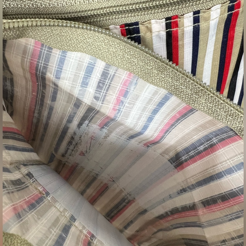 American Tourister 2 Pc Striped Travel Bag/purse, Matching Makeup Purse Name Tag - Picture 4 of 11